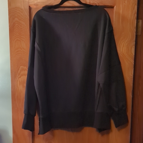 EYZH Black Long Sleeve Top - Picture 7 of 17